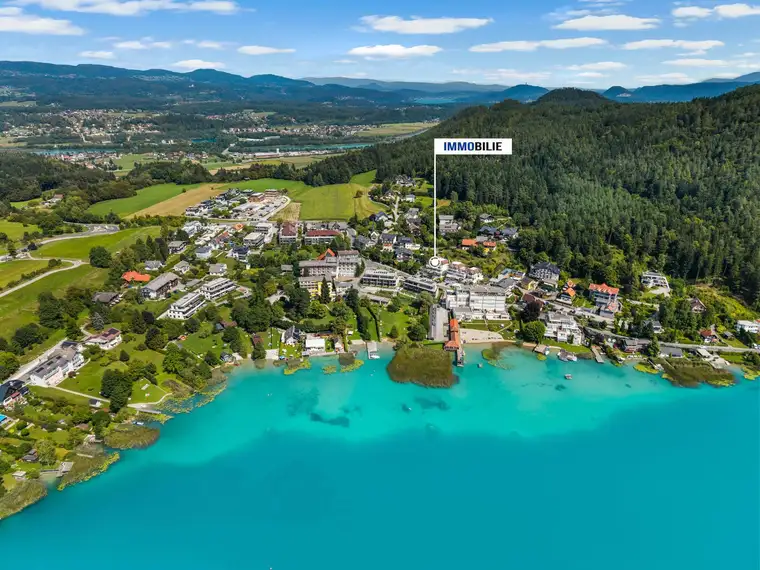 Seeblick! Sonnenstunden mit Panorama - große Maisonette mit Dachterrasse am Faaker See