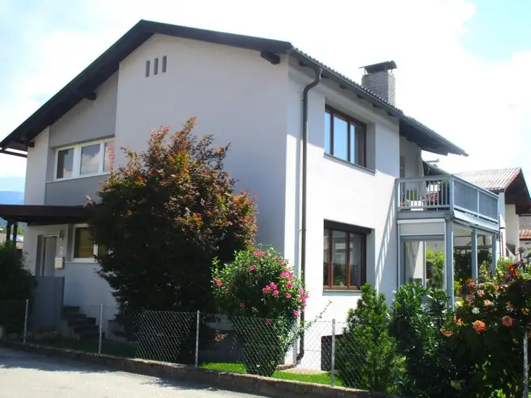 Gepflegtes Zweirfamilienwohnhaus in ruhiger Wohnlage von Spittal/Drau!