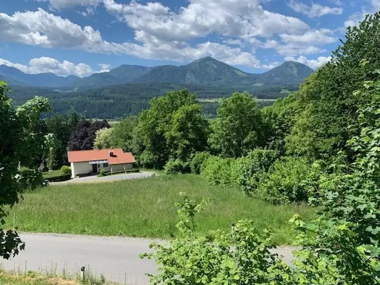 Baugrund mit herrlichem Weitblick