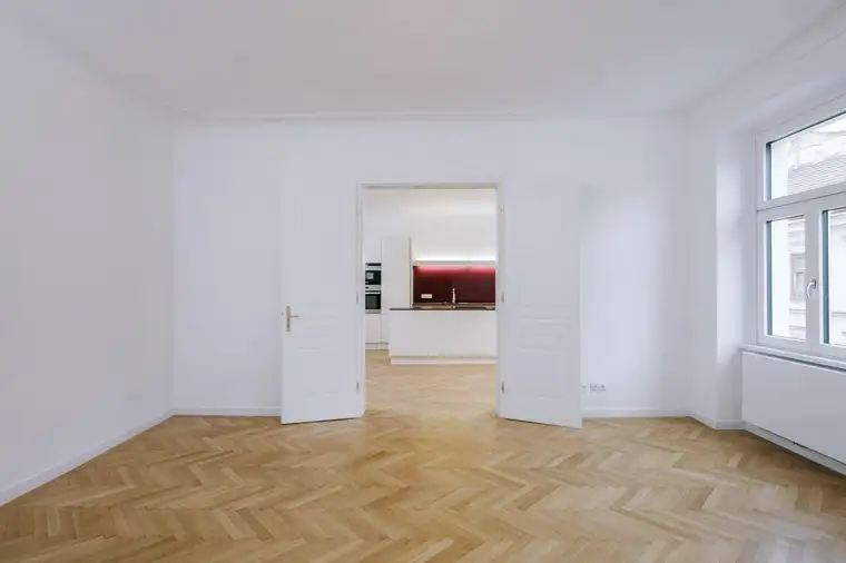 Wunderschöne Stil-Altbau Wohnung 106m² 3.Liftstock in Toplage 1070 Wien !