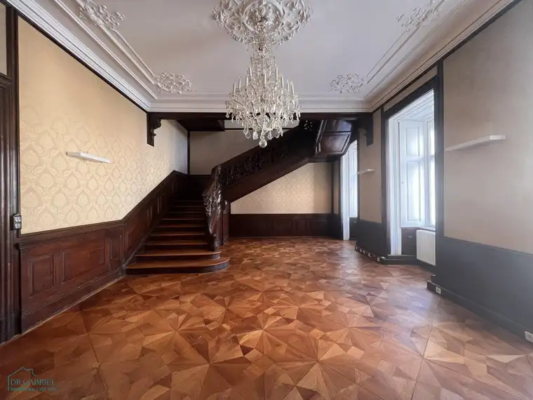 BÜROFLÄCHEN IN PALAIS IN SEHR GUTER LAGE - NAHE ZUR INNENSTADT