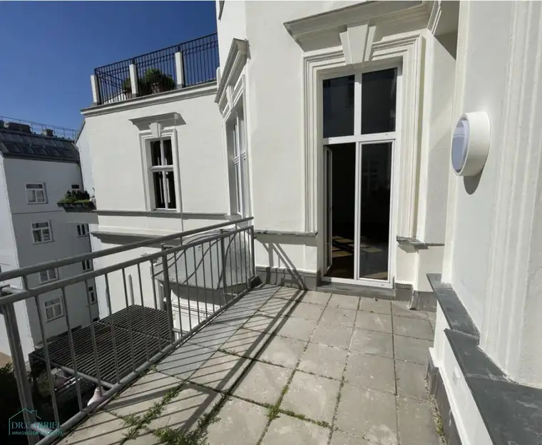 SCHÖNE ALTBAUMIETE MIT TERRASSE, GRÜNBLICK, RUHELAGE