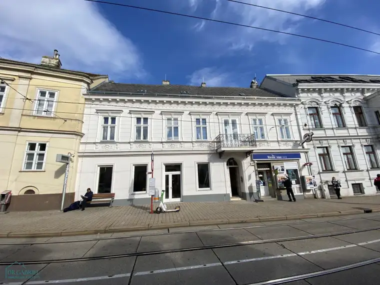 ATTRAKTIVES GESCHÄFTSLOKAL IN CHARMANTEN BIEDERMEIERHAUS NAHE DEM SCHLOSS HETZENDORF