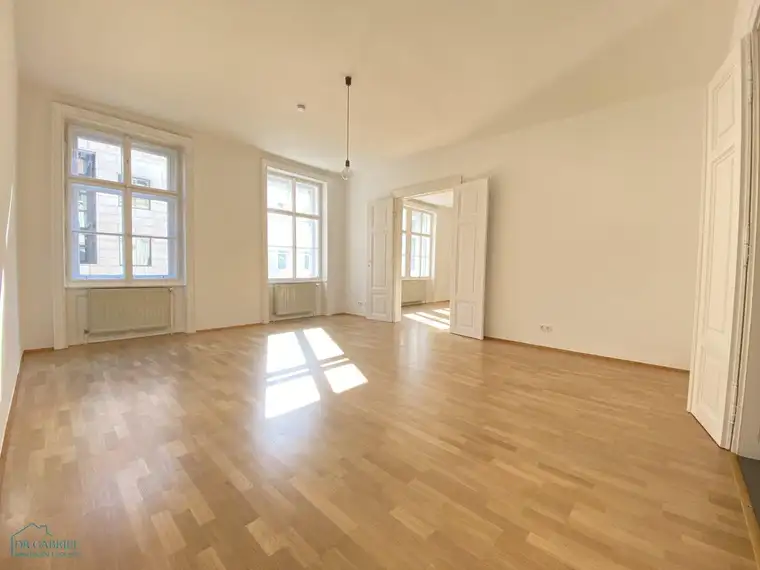 SCHÖNE INNENSTADT ALTBAUMIETE BEI DER STAATSOPER