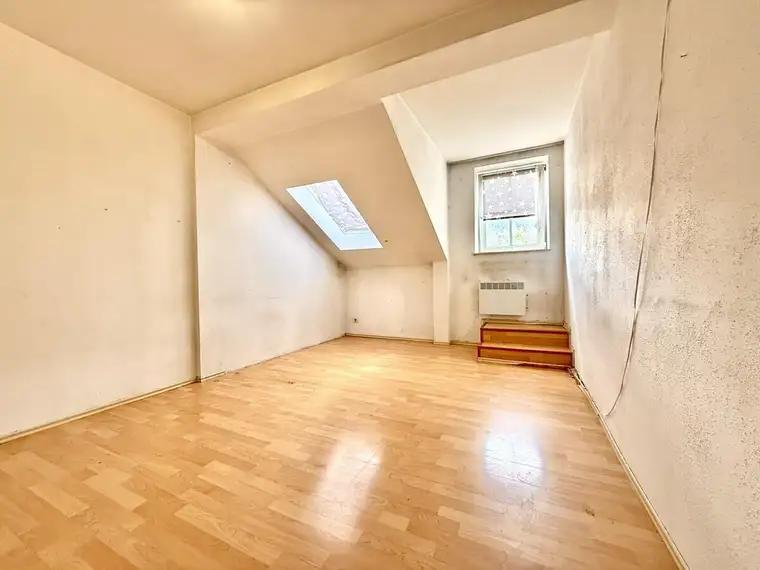 Ihr Wohnprojekt mit Weitblick – 4 Zimmer im Dachgeschoss nahe Bahnhof