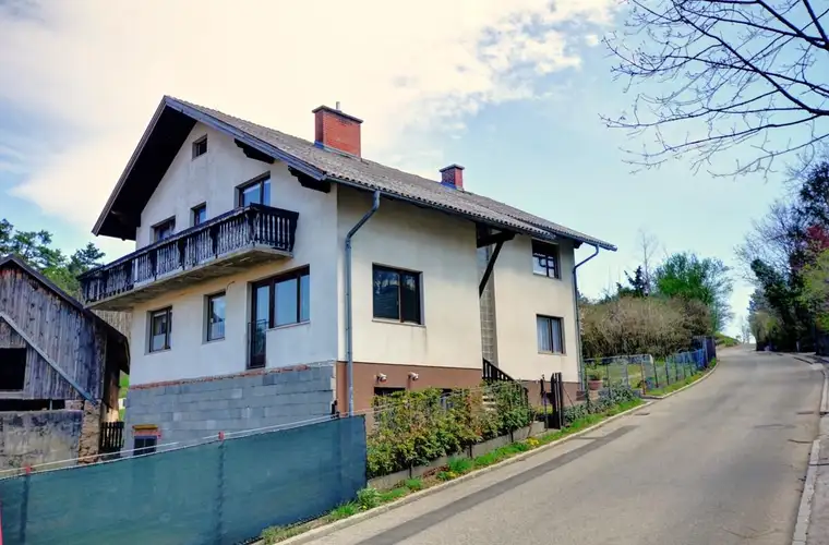 Einfamilienhaus mit Charme, Garten &amp; Potential in Wimpassing