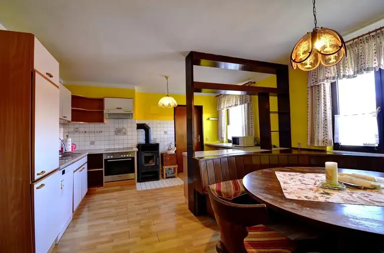 Einfamilienhaus mit Charme, Garten &amp; Potential in Wimpassing