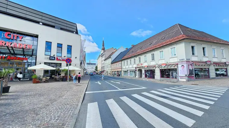 Beste Innenstadtlage-Nähe City Arkaden -150 m² bis 350 m² Büro/Praxis/Ordination!