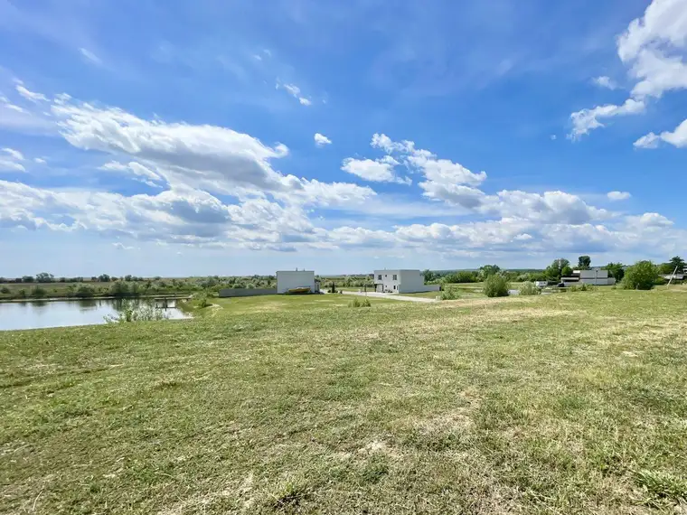 Wohnen am Neusiedlersee - Seegrundstück in Oggau