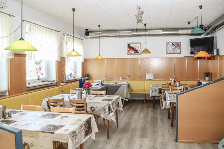 Frühstückspension mit Imbisslokal in Purbach