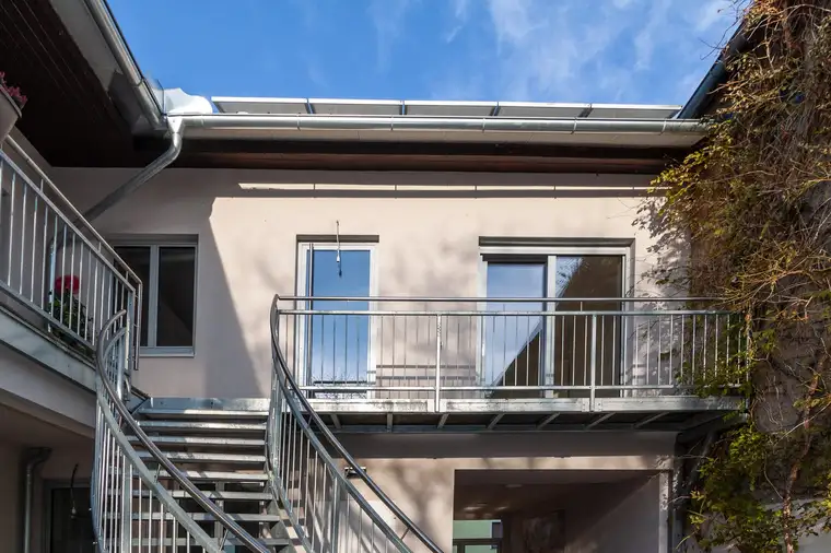 Eigentumswohnung im Obergeschoß eines Streckhofes in Weiden am See