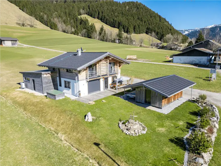"Landvilla Bergpanorama" - Einfamilienhaus in Schattwald zu verkaufen