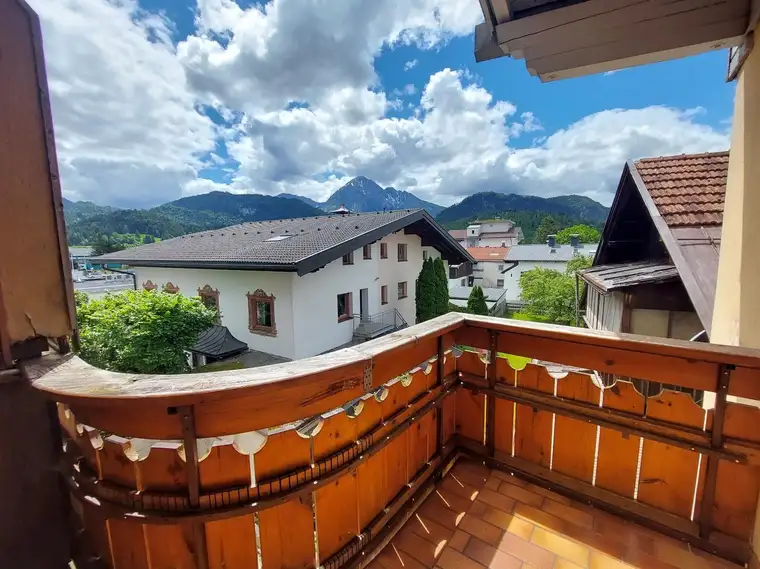 "Im Zentrum Zuhause" - 2 Zi.-Wohnung mit Balkon in Reutte zu vermieten