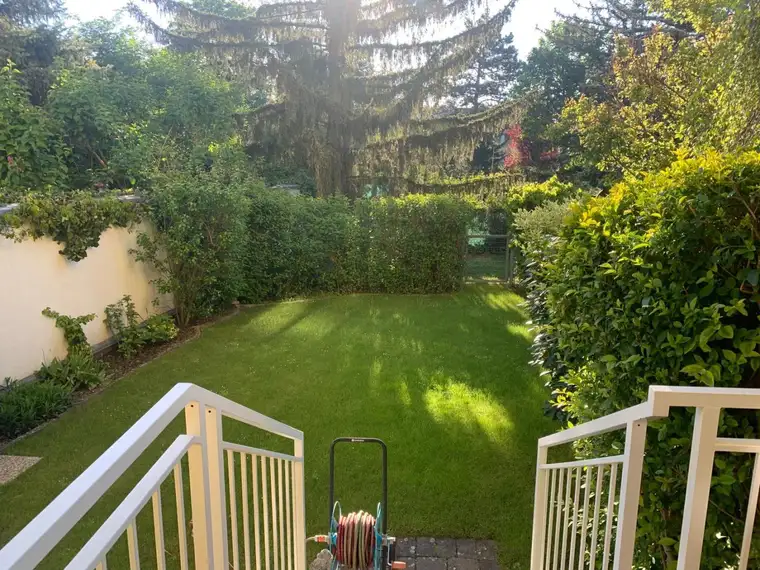 TRAUMHAFTE GARTENWOHNUNG MIT GARAGE