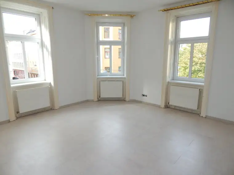 Ferdinand Stubenvoll, Stubenvoll Immobilien