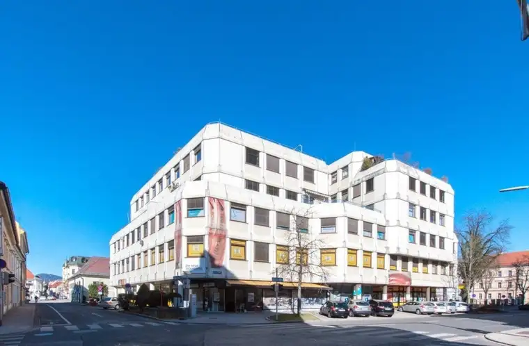 Flexible Büroräumlichkeiten mit 190 m², 490 m² oder 785 m² in Innenstadtlage