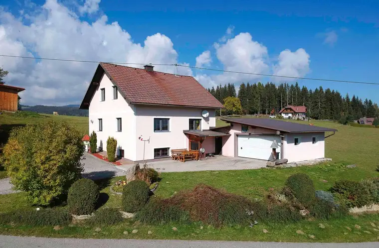 Nettes Wohnhaus in ländlicher Sonnenlage in Grafenbach bei Diex