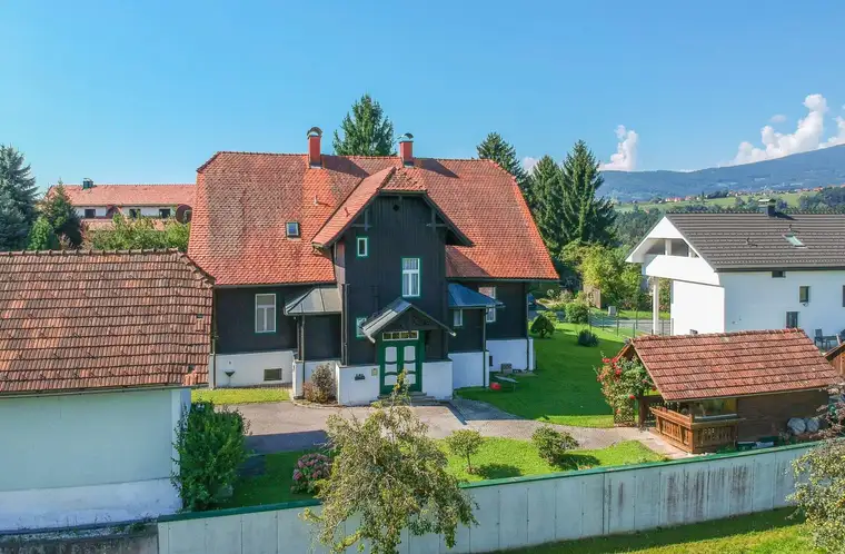 Stilvolle und charmante Altbauvilla mit Nebengebäude in St. Stefan ob Stainz