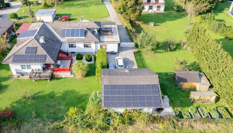 Wohnen &amp; Investieren: Flexibles Ein-/Mehrfamilienhaus mit zusätzlichem Baugrund in Bestlage!