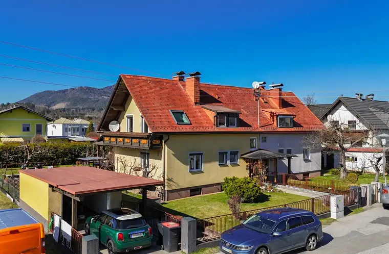 Charmante Doppelshaushälfte in sonniger Lage im Stadtteil Walddorf