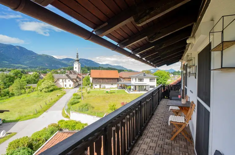 Moderne Dachgeschosswohnung mit Garten und 3 Balkonen in Finkenstein!
