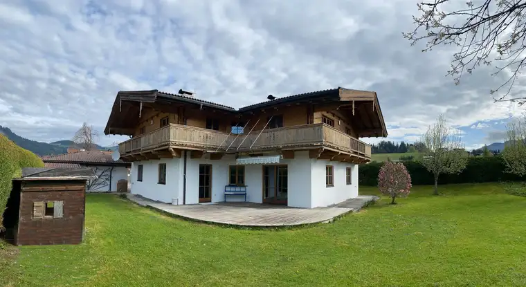 Einfamilienhaus mit Einliegerwohnung in Reith bei Kitzbühel, sehr schöner Blick auf das Kitzbüheler Horn und den Wilden Kaiser