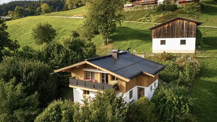ALLEINLAGE - Chalet in absolut sonniger und ruhiger Panoramalage im Freiland