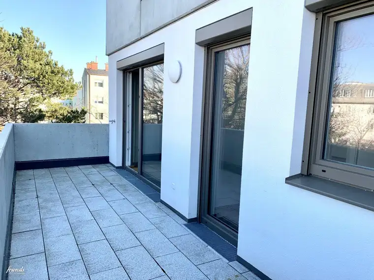 MIETKAUF - 2 Zimmer mit 14 m2 Balkon
