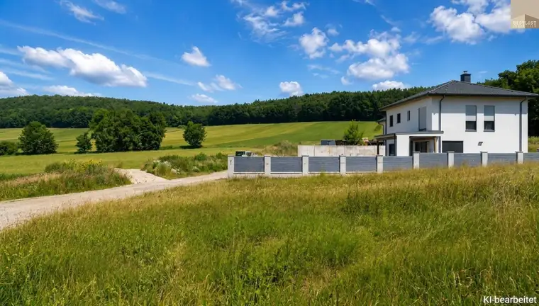 Wunderschönes, sonniges Grundstück in Siegenfeld