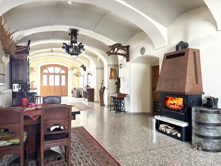 „Das Schifferhaus“ – historisches Gebäude in Himmelberg