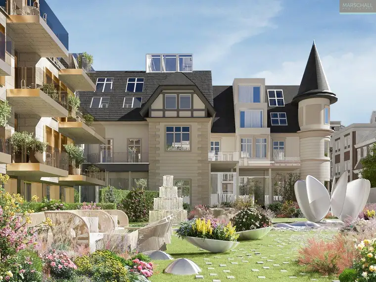 Atemberaubende Penthouse-Wohnung in revitalisierter Stadtvilla und 88m² Dachterrasse