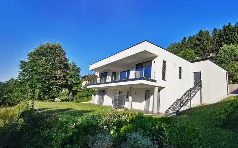 Moderne Seeblick-Villa am Ossiacher See