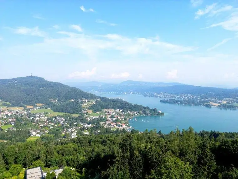 Exklusiver Villenbaugrund mit Wörthersee-Blick