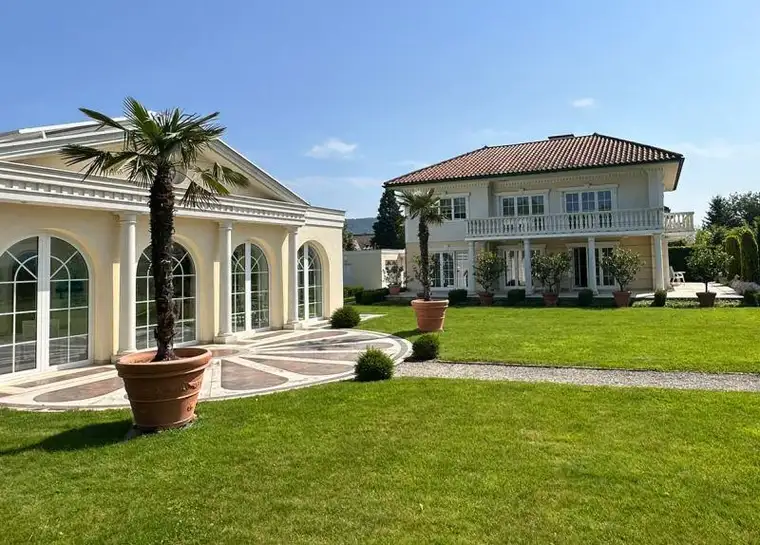 Dkfm Alfred TISCHLER, ATV Immobilien GmbH