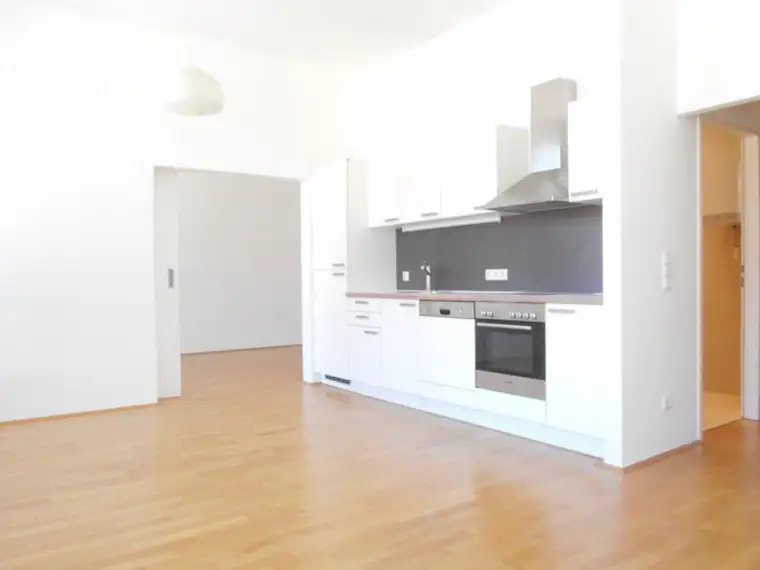 Dietrichsteinplatz großartige 2ZI im stilvollen Altbau barrierefrei, unbefristet