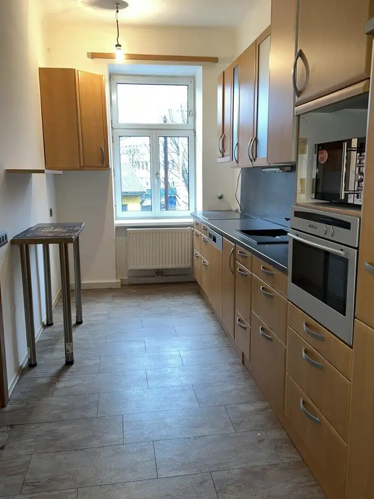 Graz-Gösting: Charmante 2-Zimmer Wohnung mit Einbauküche für nur 680€/Monat!