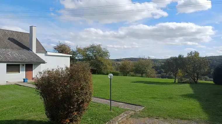Traumhaft schöne Aussichtslage WOHNHAUS+ Betriebsstätte 16.715m² - Wiese-Wald-Nebengebäude