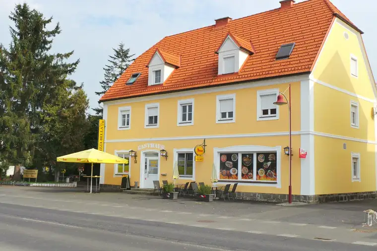 Zinshaus TOP LAGE am Stadtrand, perfekte Investition -11 Wohneinheiten + Pizzeria, 3500m²