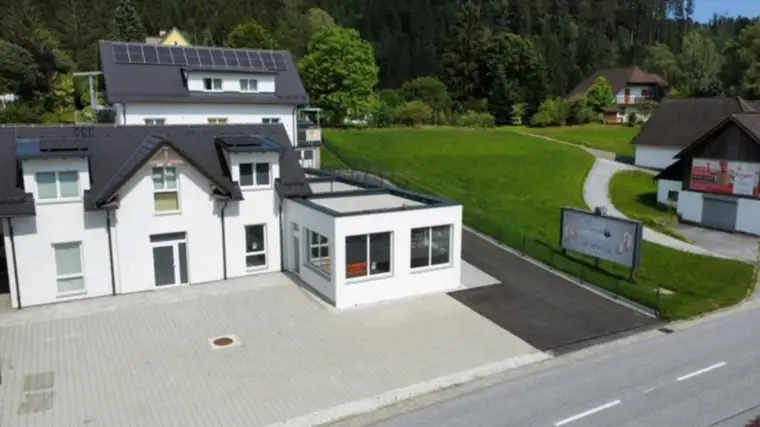 Repräsentativer Firmenstandort - moderne barrierfreie Gewerbe/Geschäftsfläche/Ordination/Praxisräume mit Parkplätze