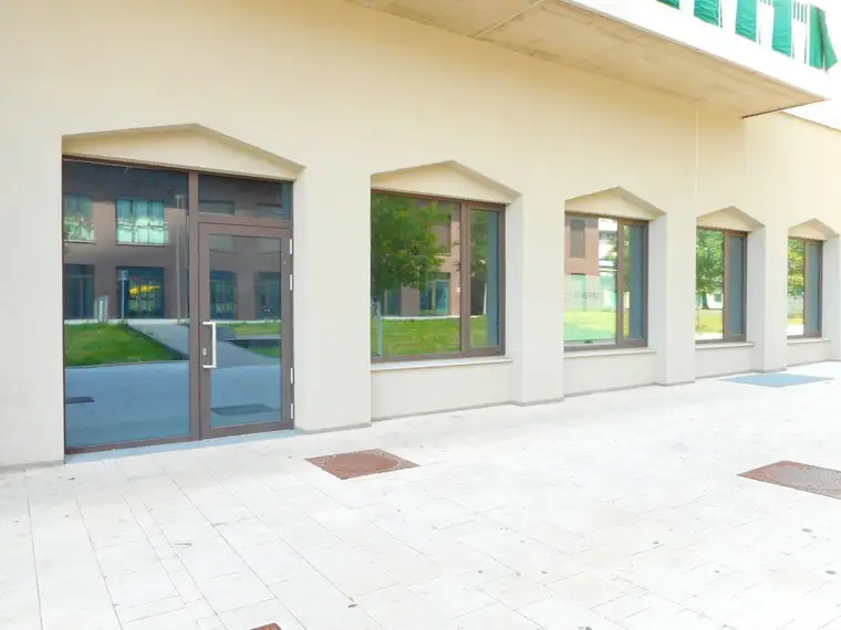 Bestlage Reininghaus Q5 am PARK repräsentatives Geschäftslokal, vielseitig nutzbar