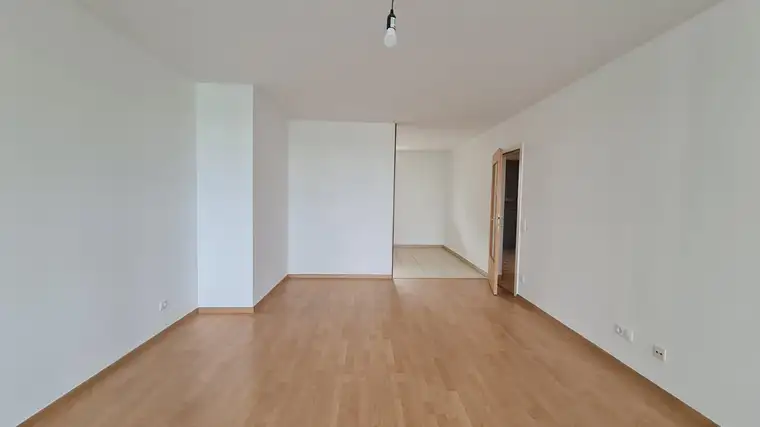 Etagenwohnung 2ZI + verglaste LOGGIA + LIFT - TRILLERPARK - GEFÖRDERTE Mietwohnung mit Finanzierungsbeitrag