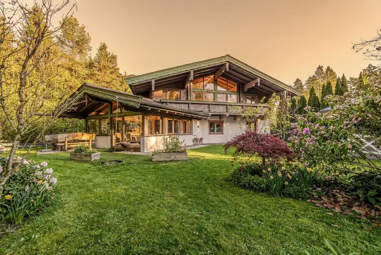 Charmantes Landhaus in idyllischer Ruhelage am Golfplatz