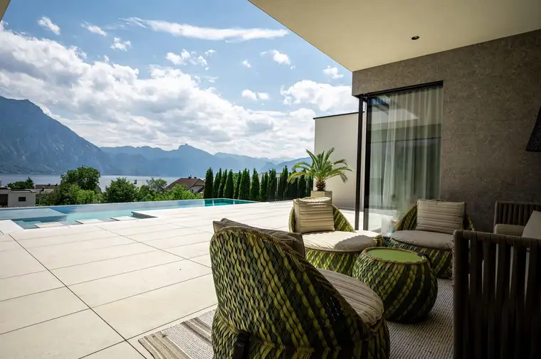 Traumhafte Design-Villa mit Panoramablick auf den Traunsee