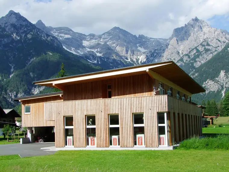 Cum Laude Immobilia GmbH