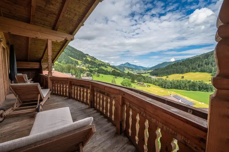 Großartiges Anwesen in traumhafter Aussichtslage
