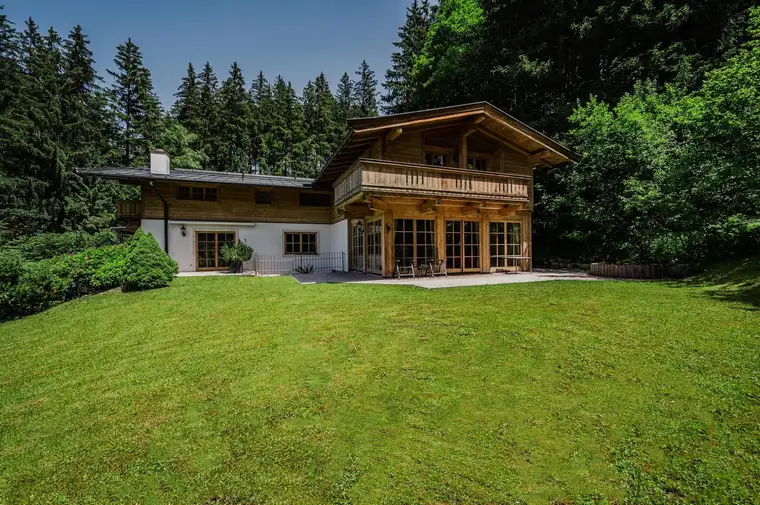 Großzügige Maisonettewohnung in idyllischer Lage am Fuße der Bichlalm