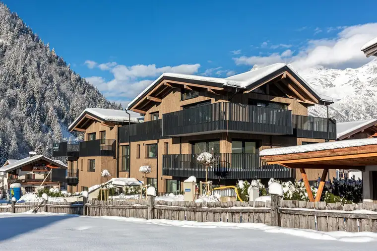 Neubau-Penthouse mit Traumblick neben dem Skilift
