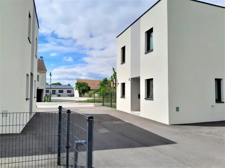 Familienhaus mit Garten und 2 PKW Stellplätzen OPEN HOUSE am 28.6!