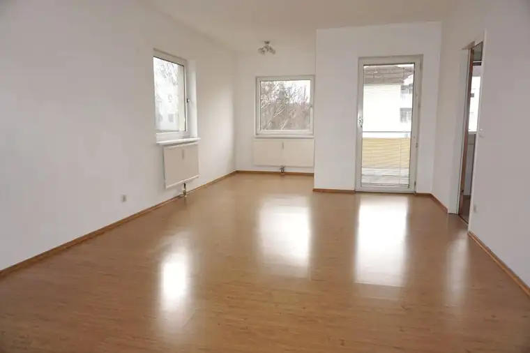Große 4-Zimmer Wohnung in WELLA Straße 4a Luftenberg TOP 32
