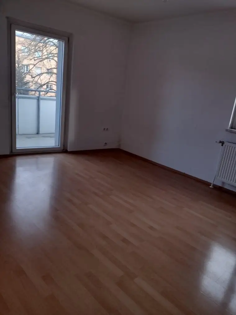 Bastlerhit 3-Raum Wohnung mit herrlichem Ausblick
